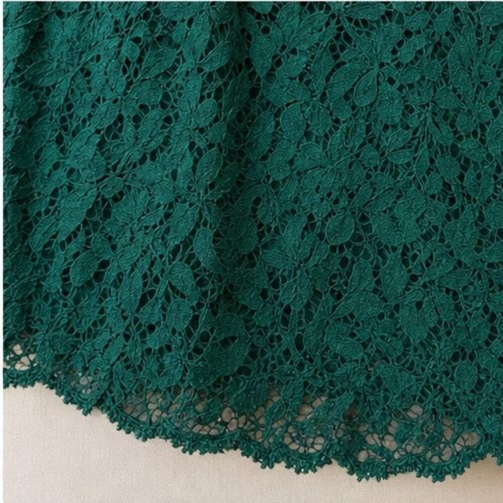 Emerald Ruffle Blouse - Picture 6 of 6